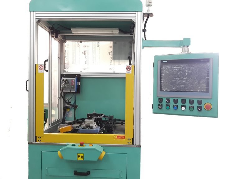 Cylinder head cam bore gauging machine